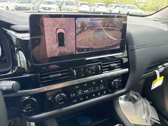 New 2026 Nissan Pathfinder SL w/ SL Premium Package AWD/4WD image 21