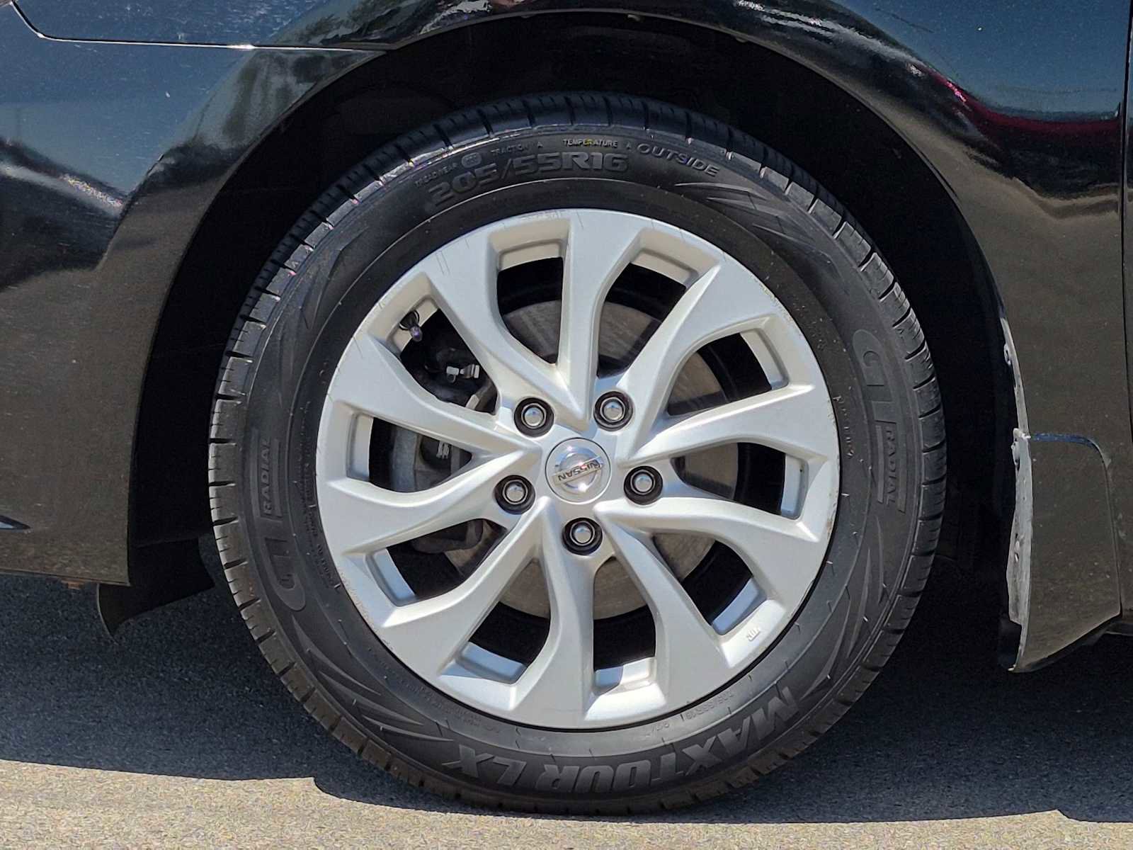 Used 2018 Nissan Sentra SV FWD image 12