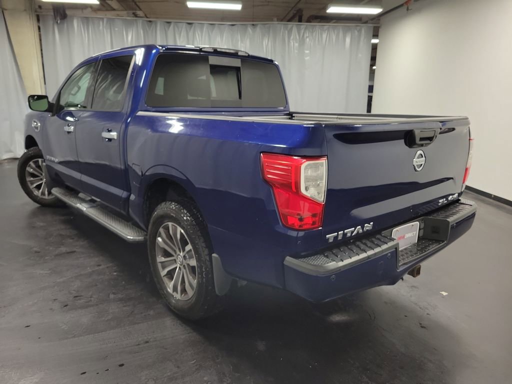 Used 2017 Nissan Titan SL image 7