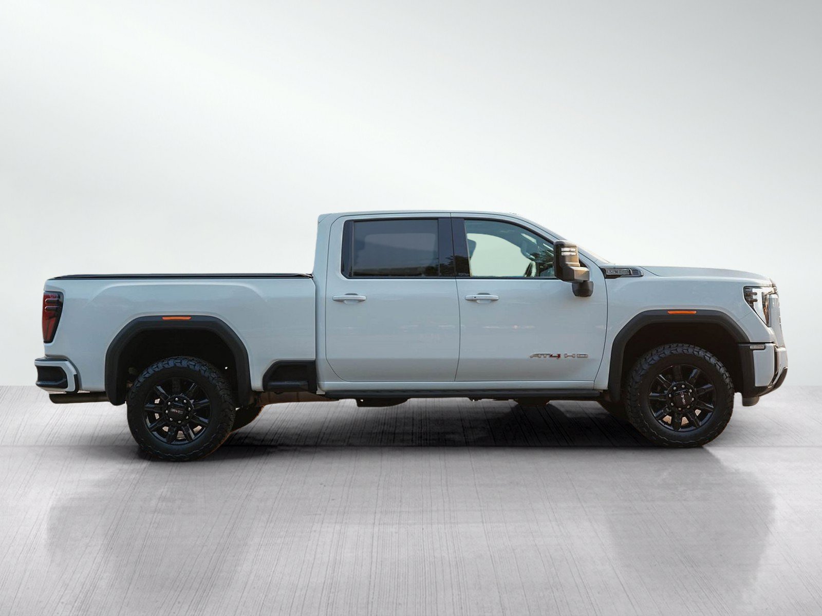 Used 2025 GMC Sierra 3500 AT4 w/ AT4 Premium Plus Package AWD/4WD image 6