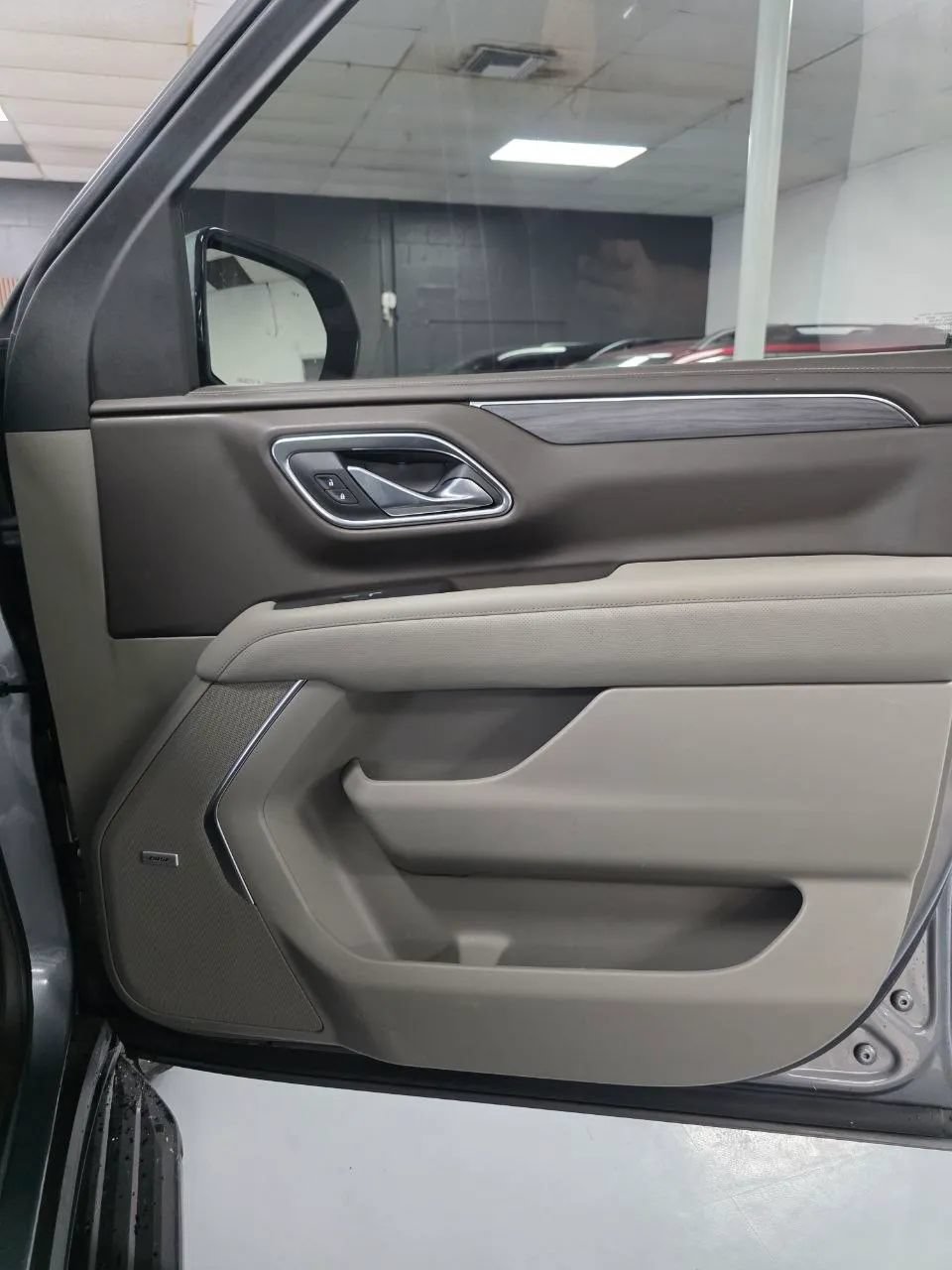 Used 2021 GMC Yukon SLT w/ SLT Premium Package RWD image 8