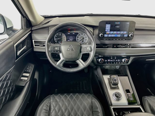 Used 2022 Mitsubishi Outlander SEL AWD/4WD image 23