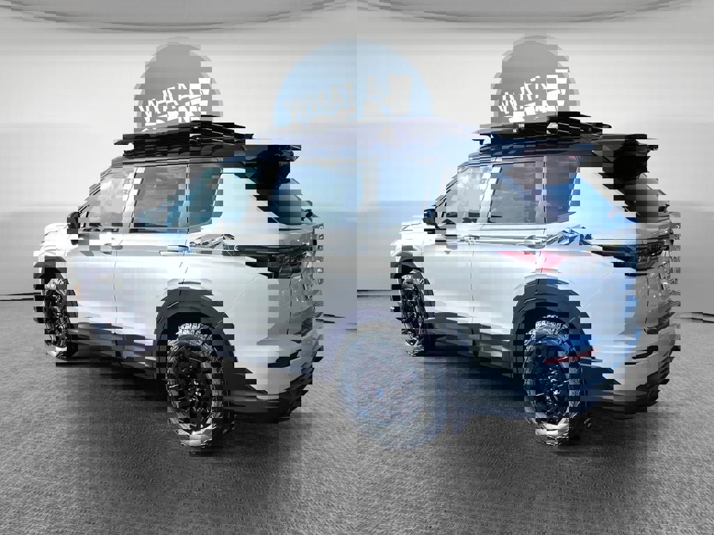 New 2026 Mitsubishi Outlander Trail Edition image 4