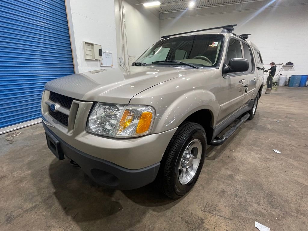 Used 2004 Ford Explorer Sport Trac XLT AWD/4WD image 3