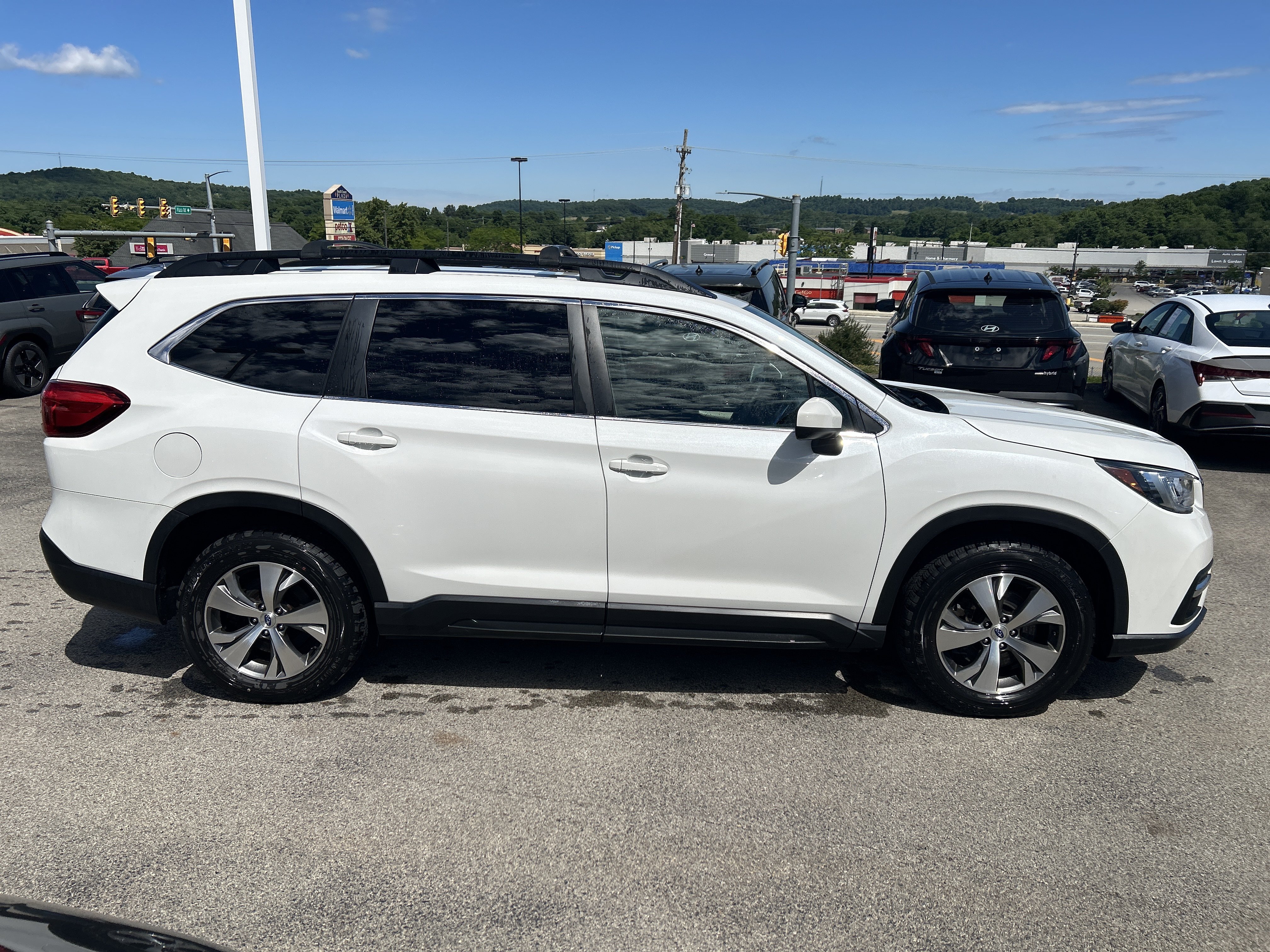 Used 2019 Subaru Ascent Premium w/ Popular Package #3 AWD/4WD image 3