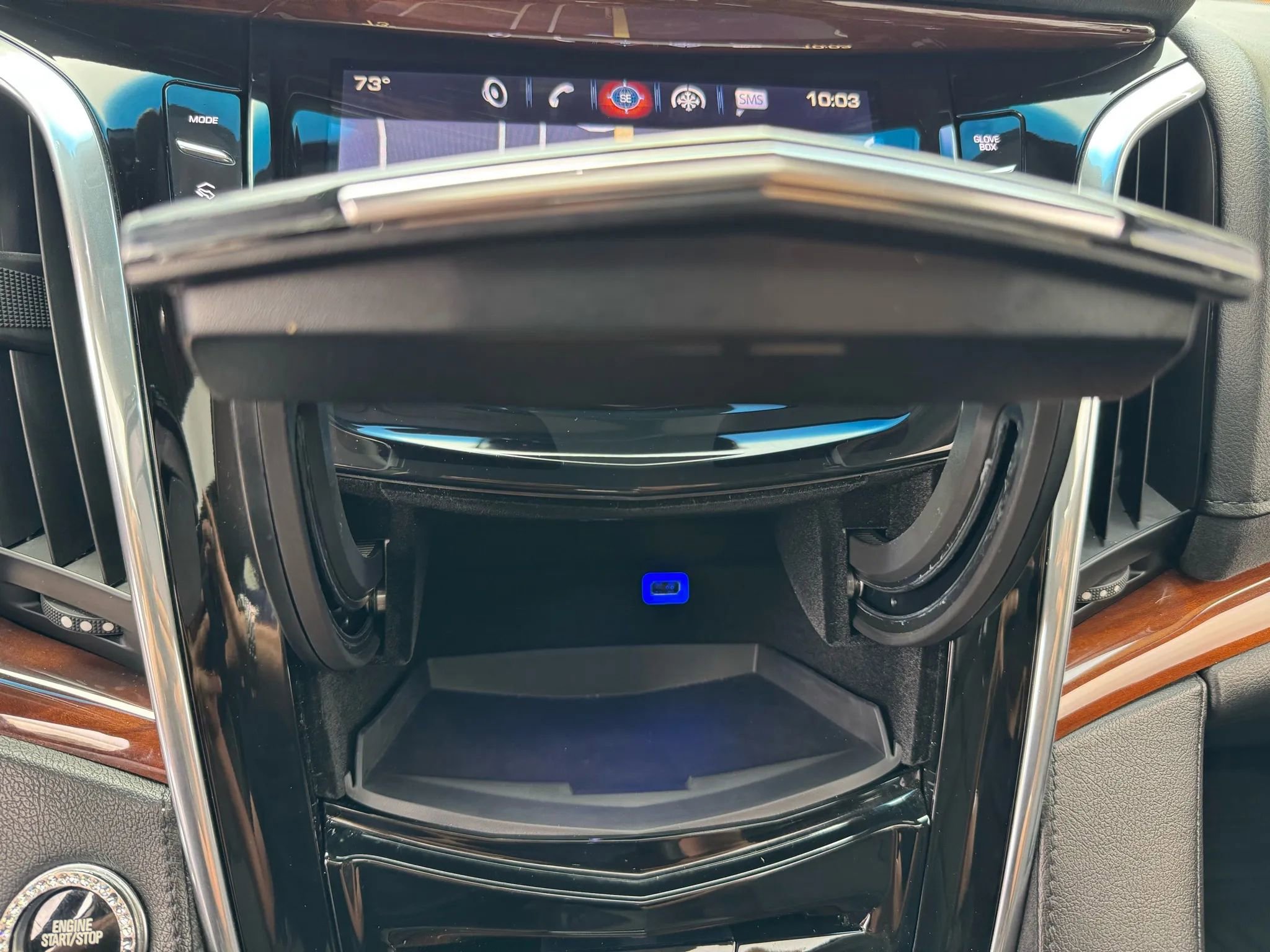 Used 2017 Cadillac Escalade Luxury image 35