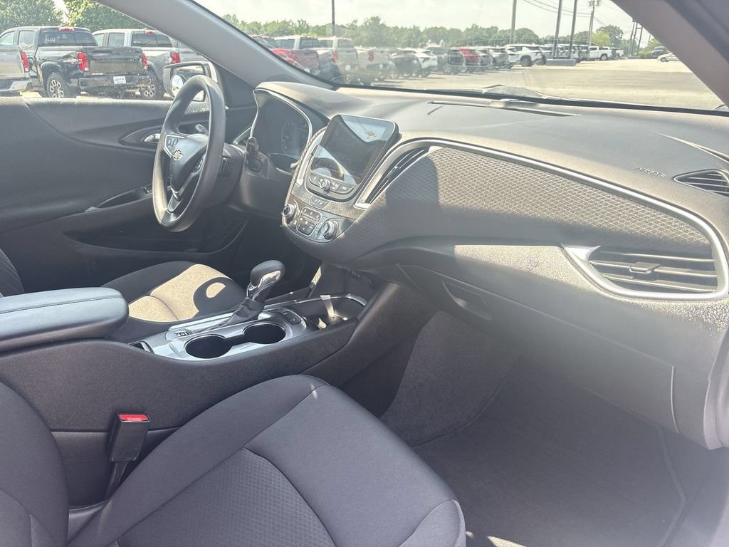 Certified 2022 Chevrolet Malibu LT FWD image 27