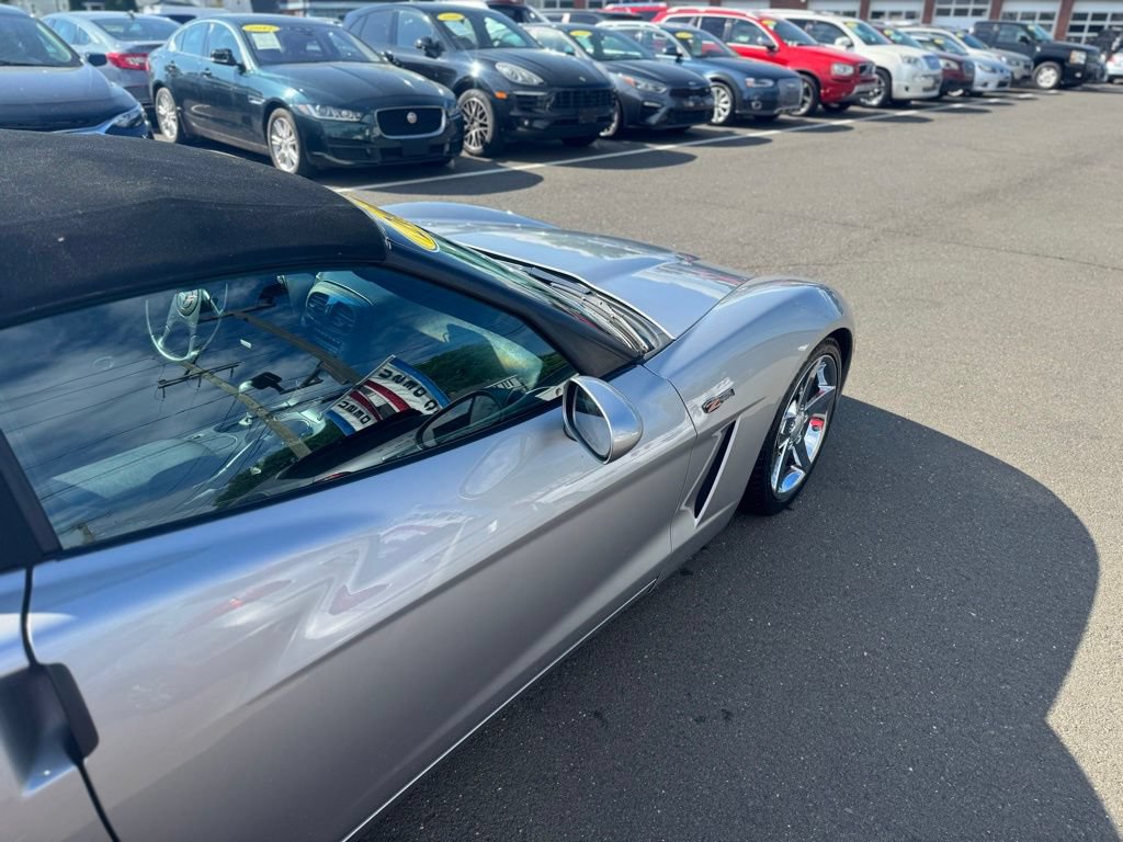 Used 2005 Chevrolet Corvette Convertible w/ Preferred Equipment Group RWD image 15