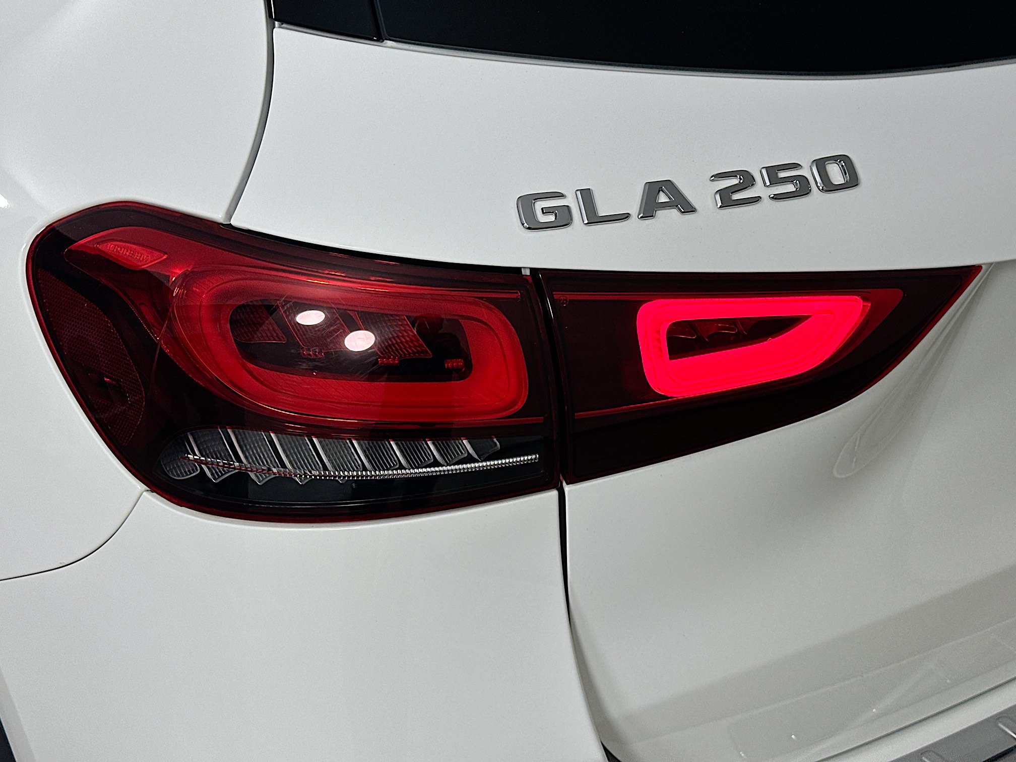 Certified 2023 Mercedes-Benz GLA 250 4MATIC image 38
