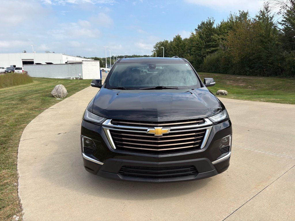 Used 2023 Chevrolet Traverse High Country AWD/4WD image 12