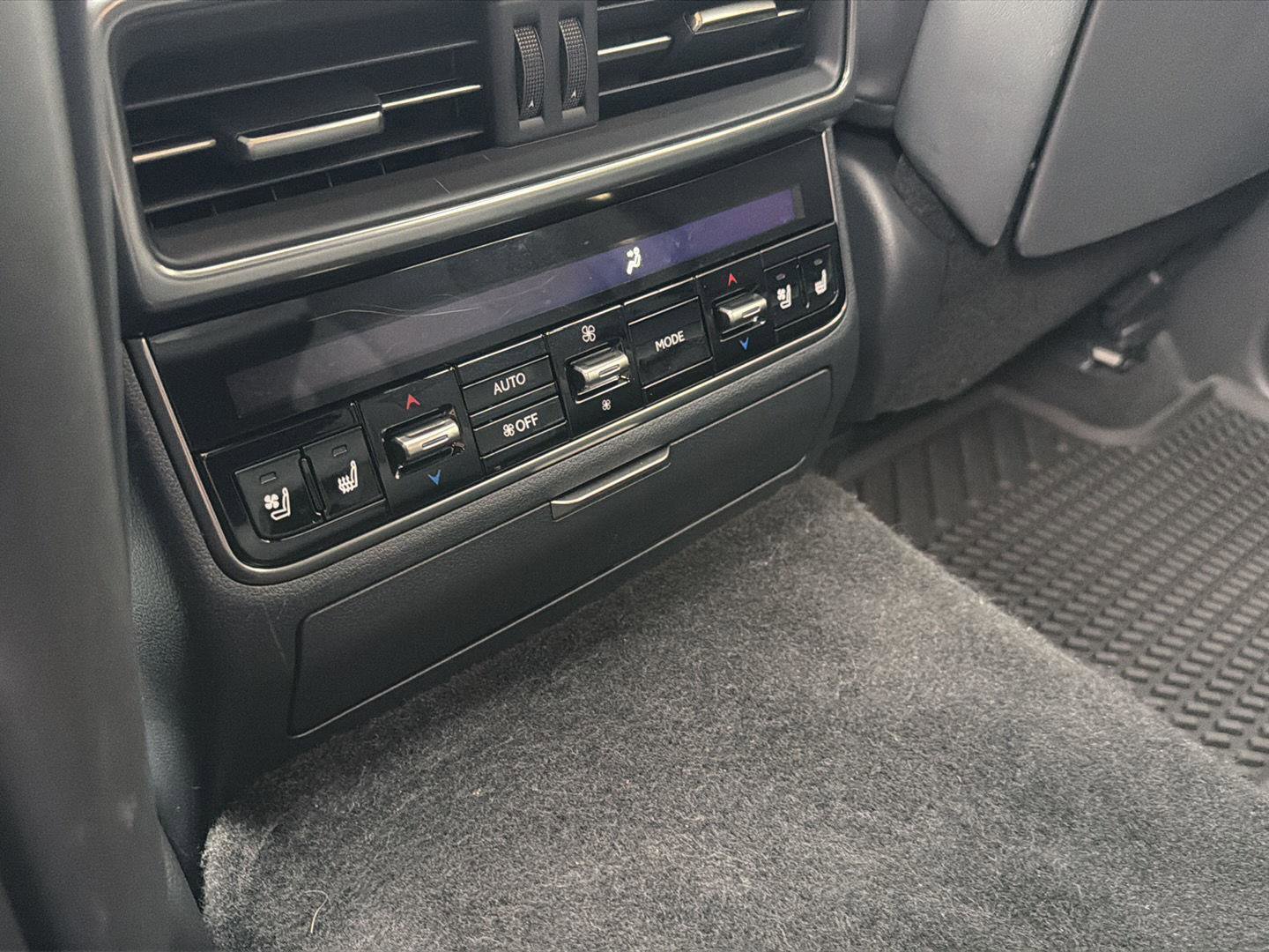 Certified 2025 Lexus LX 700h Luxury w/ Appearance Package AWD/4WD image 12