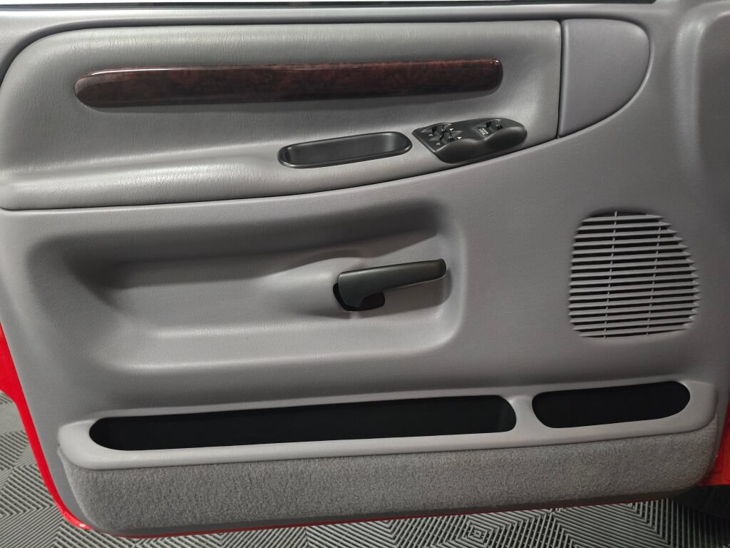 Used 1998 Dodge Ram 1500 Truck 2WD Regular Cab image 95
