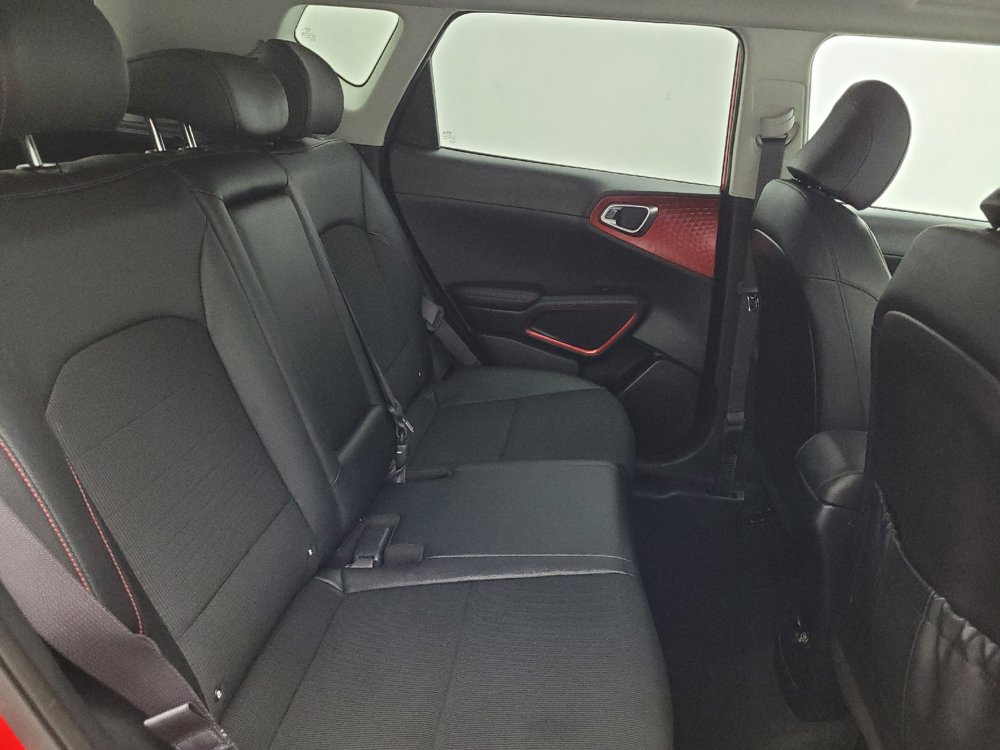 Used 2021 Kia Soul Turbo FWD image 19