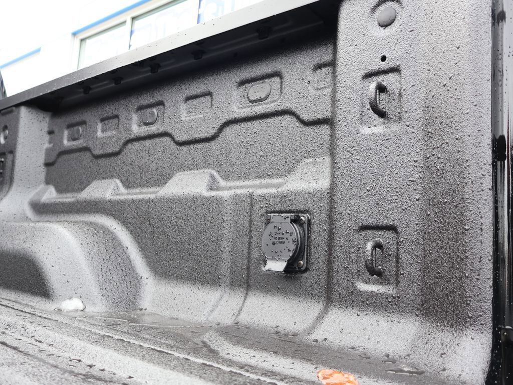 New 2026 GMC Canyon Elevation w/ Convenience Package image 29