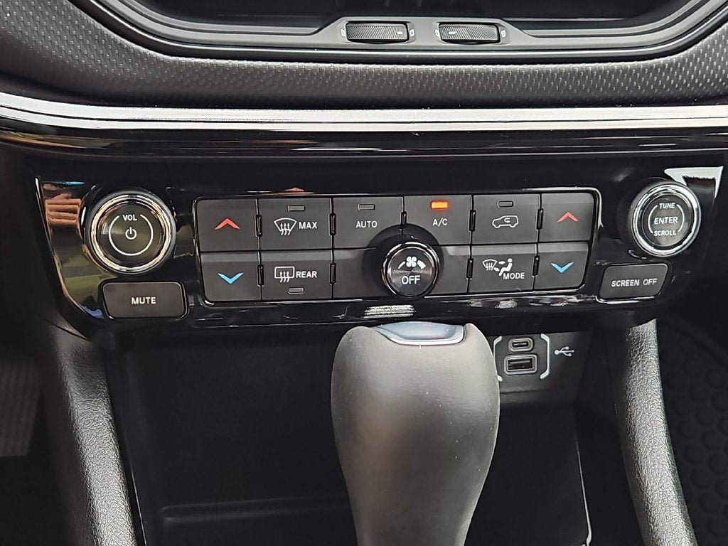 New 2027 Jeep Compass Latitude AWD/4WD image 27