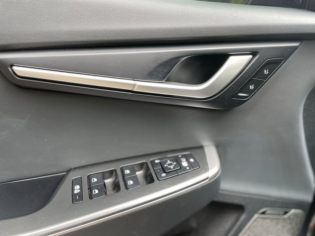 Used 2024 Kia EV6 Wind w/ Wind Technology Package AWD/4WD image 14