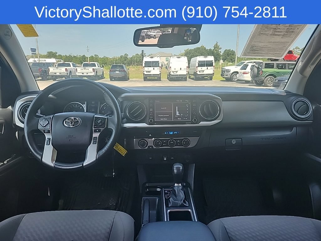 Used 2022 Toyota Tacoma SR5 AWD/4WD image 4