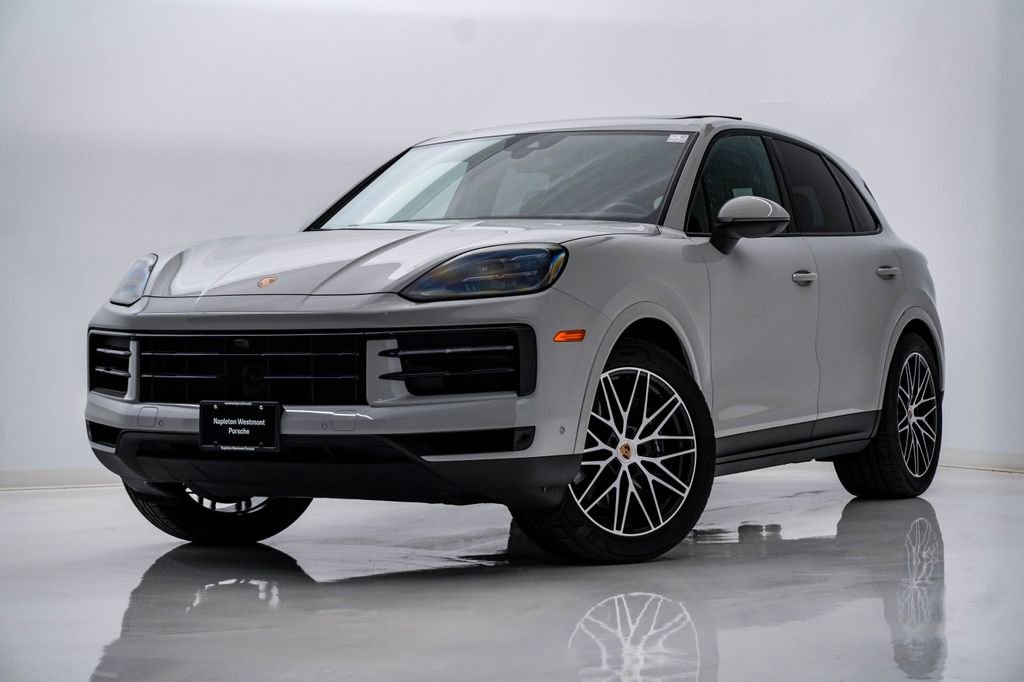 Certified 2025 Porsche Cayenne AWD/4WD image 1