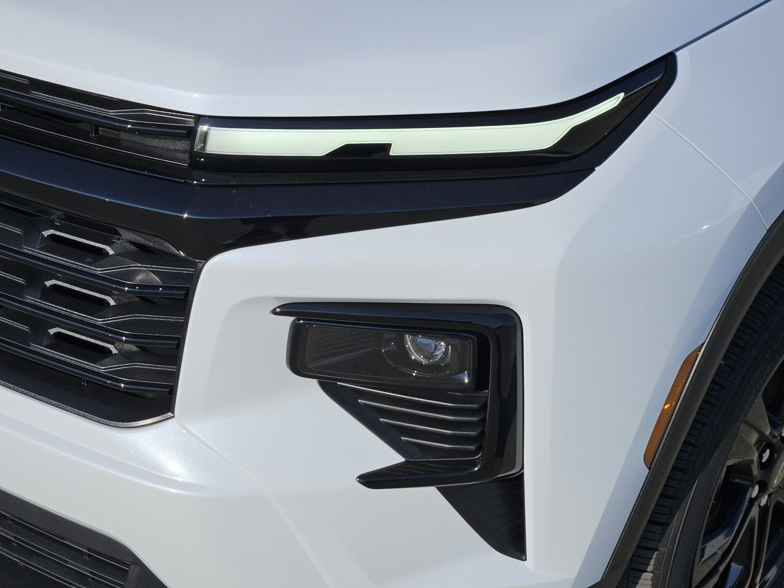 New 2027 Chevrolet Traverse LT w/ Midnight/Sport Edition FWD image 5
