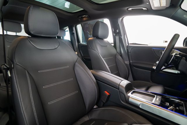 New 2026 Mercedes-Benz GLB 35 AMG 4MATIC image 13
