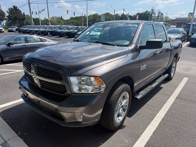 Used 2017 RAM 1500 Express w/ Express Value Package AWD/4WD image 3