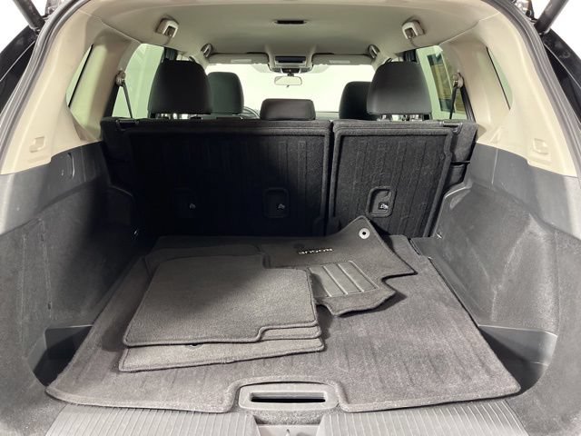 Used 2025 Nissan Rogue SV FWD image 47