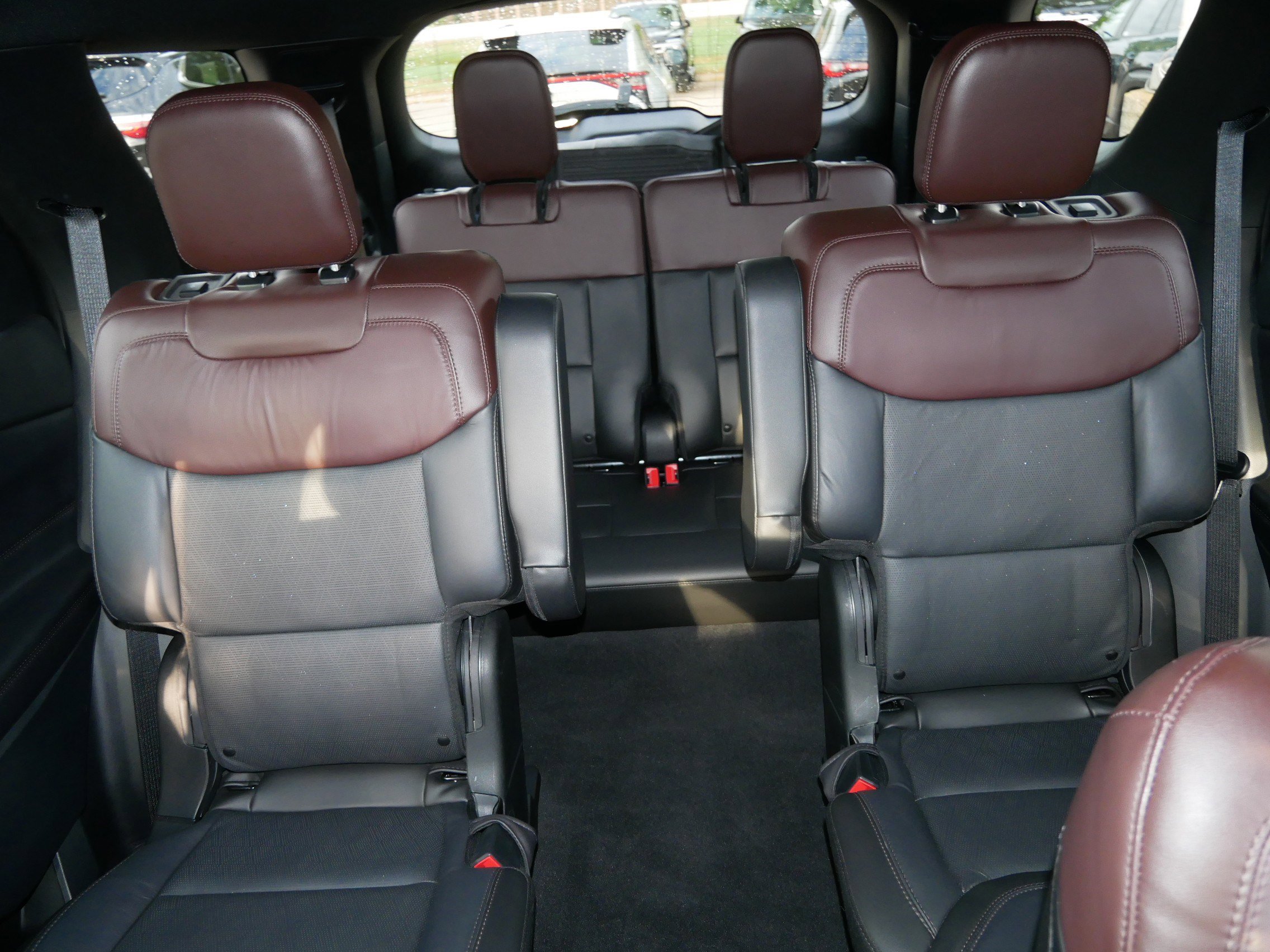 Certified 2022 Ford Explorer Platinum w/ Equipment Group 601A image 14