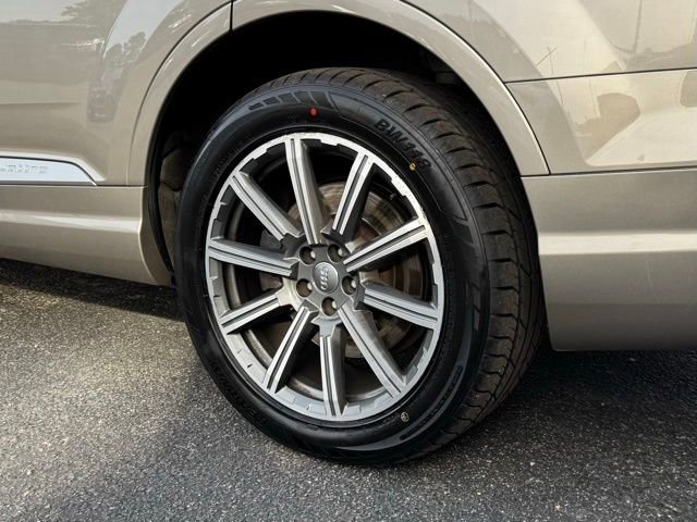 Used 2017 Audi Q7 3.0T Premium Plus image 24