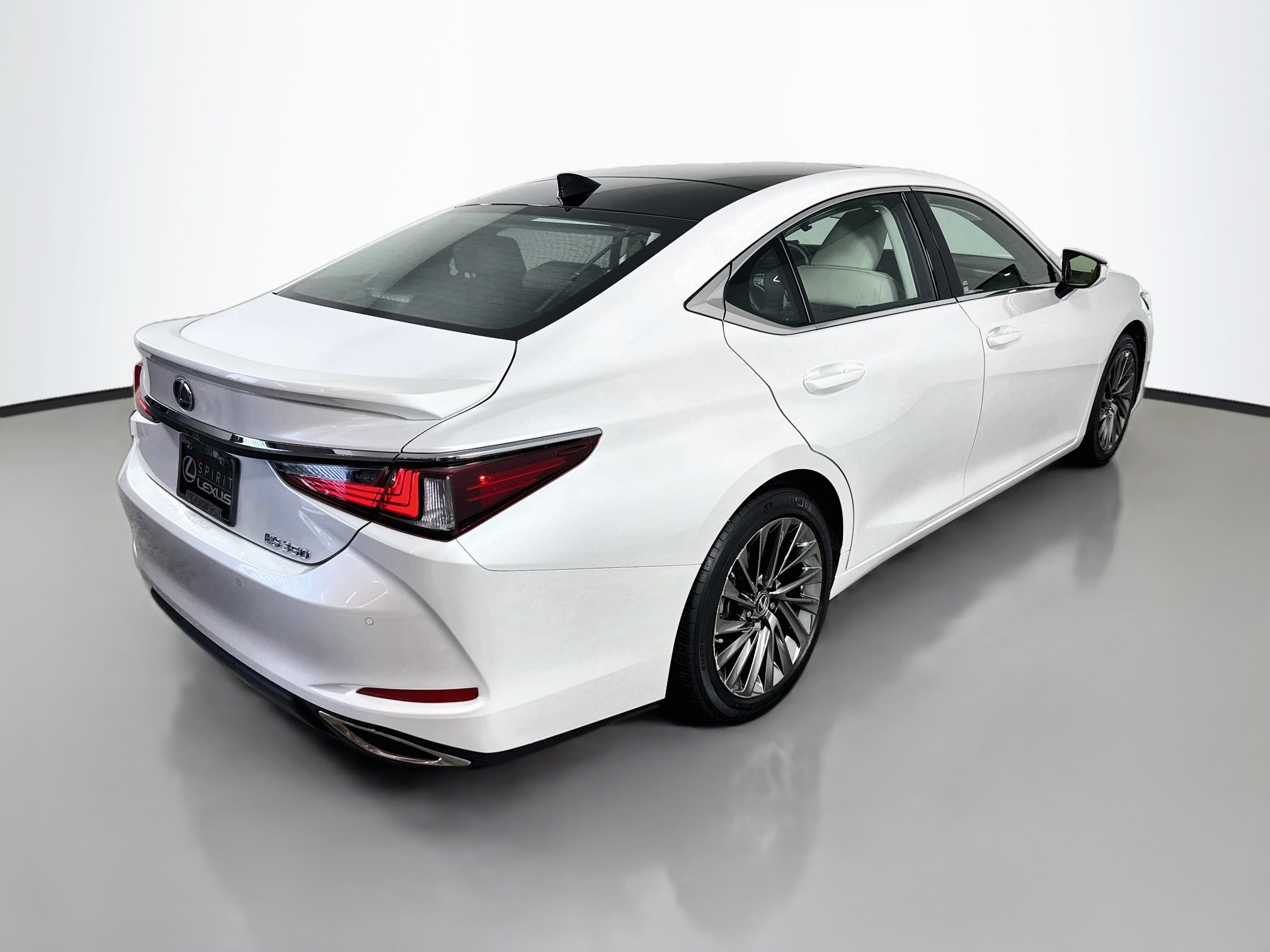 Certified 2025 Lexus ES 350 Ultra Luxury w/ Accessory Package (Z2) FWD image 7