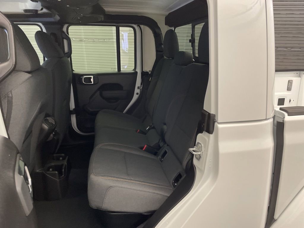 New 2026 Jeep Gladiator Sport image 15