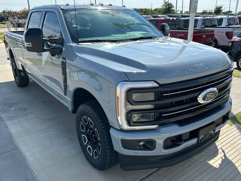 New 2026 Ford F350 Platinum w/ FX4 Off-Road Package image 29