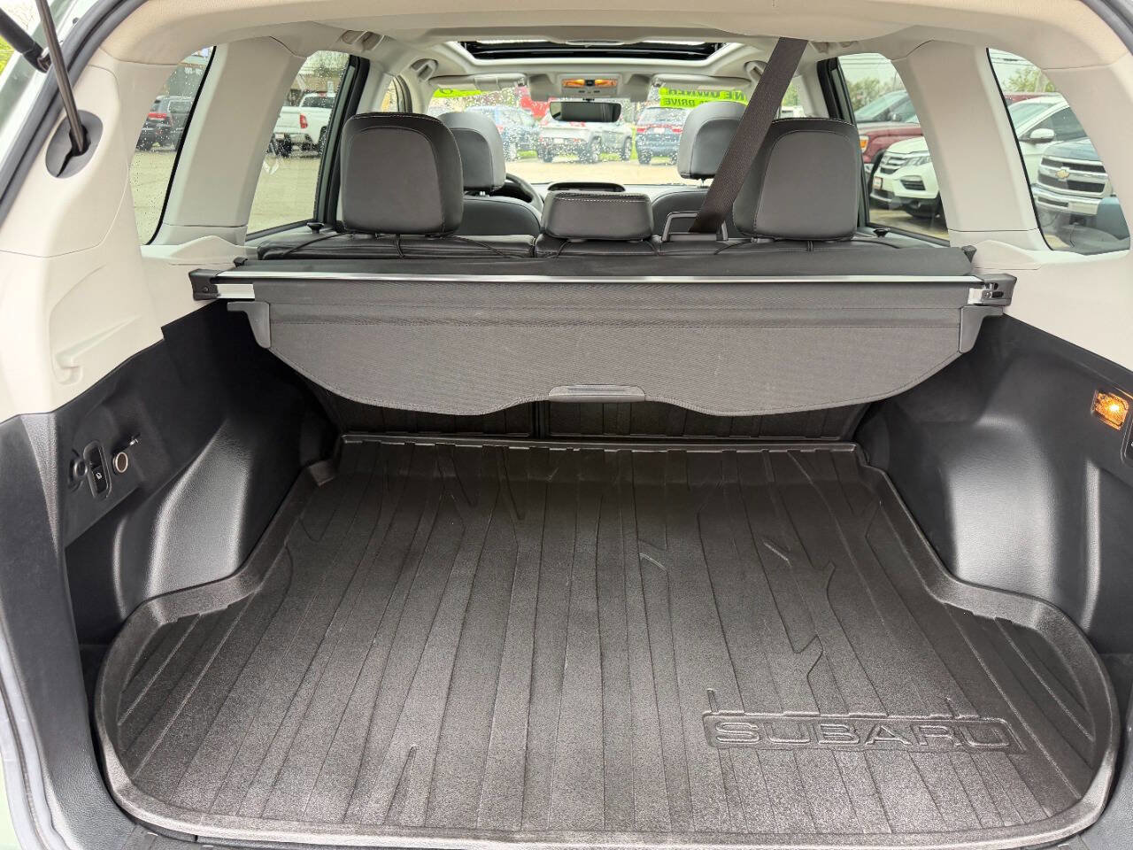 Used 2018 Subaru Forester 2.5i Touring AWD/4WD image 12