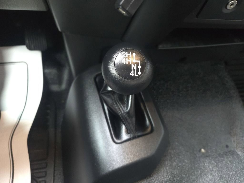 Used 2017 Ford F550 image 23