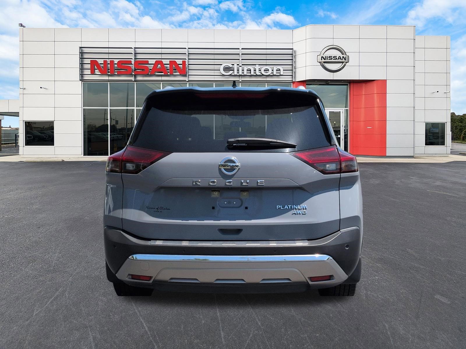 Used 2021 Nissan Rogue Platinum AWD/4WD image 4