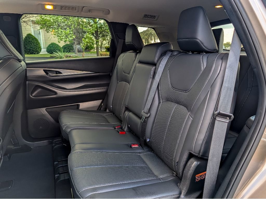 Used 2023 INFINITI QX60 Luxe AWD/4WD image 13