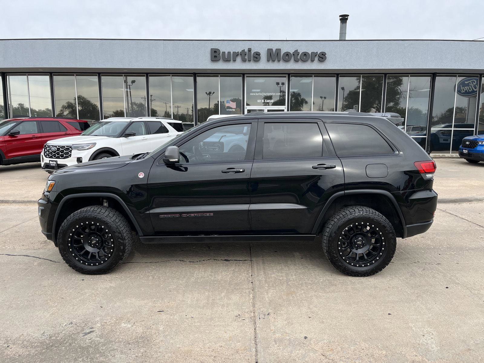 Used 2018 Jeep Grand Cherokee Trailhawk w/ Trailhawk Luxury Group image 1
