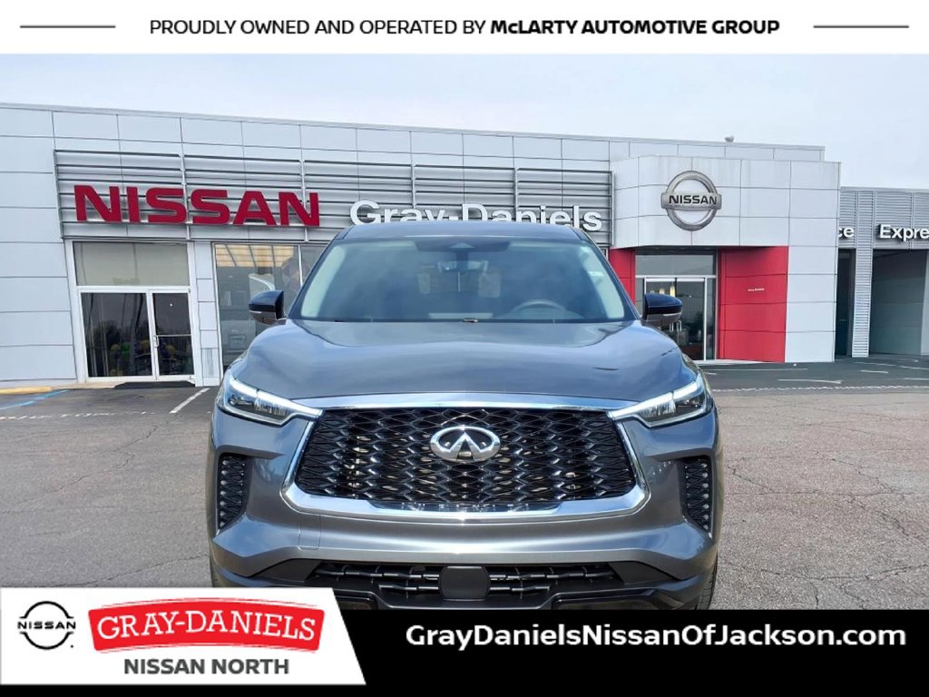 Used 2023 INFINITI QX60 Pure FWD image 2