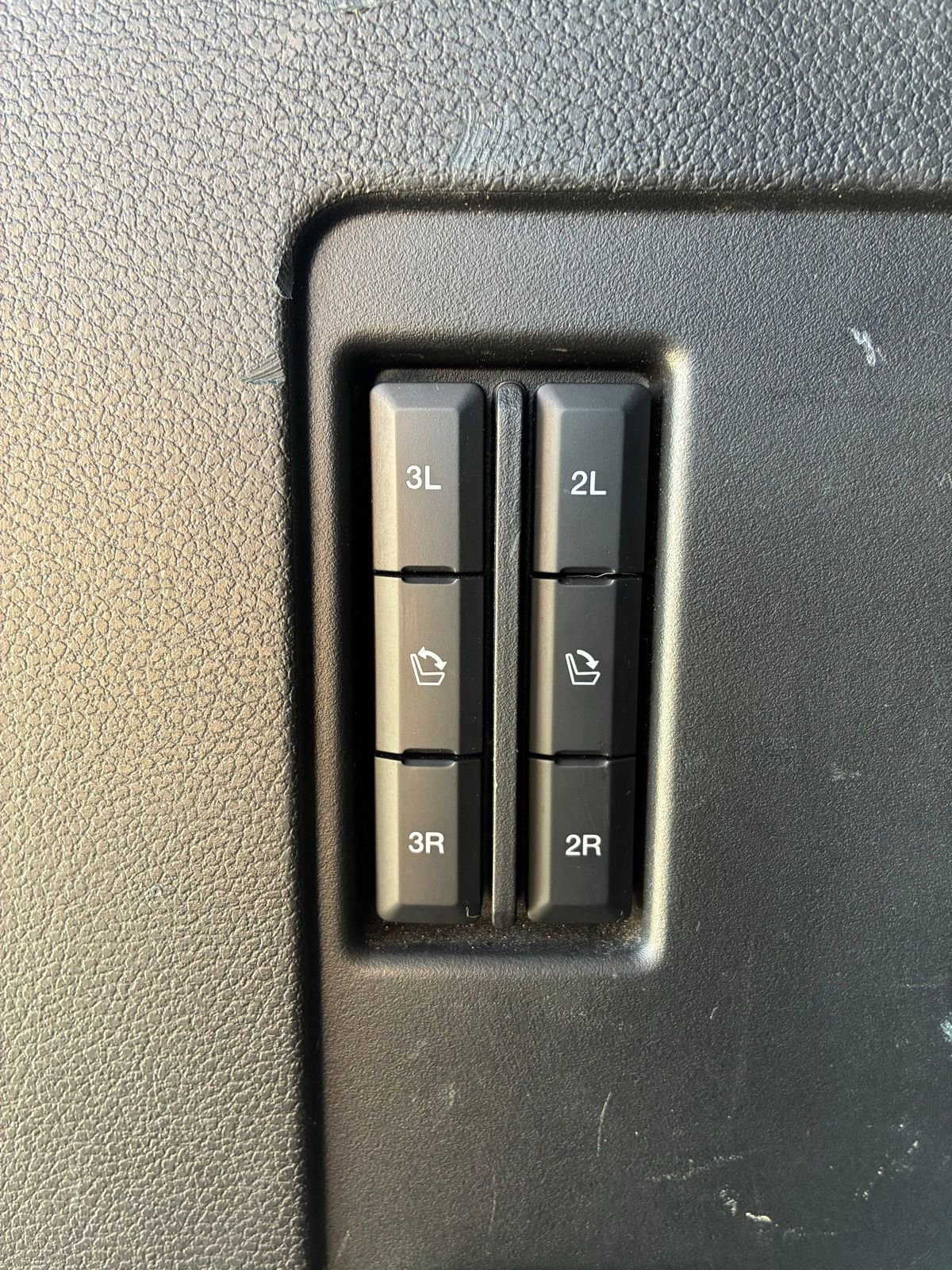 Used 2018 Ford Expedition Limited w/ Driver Assistance Package image 13