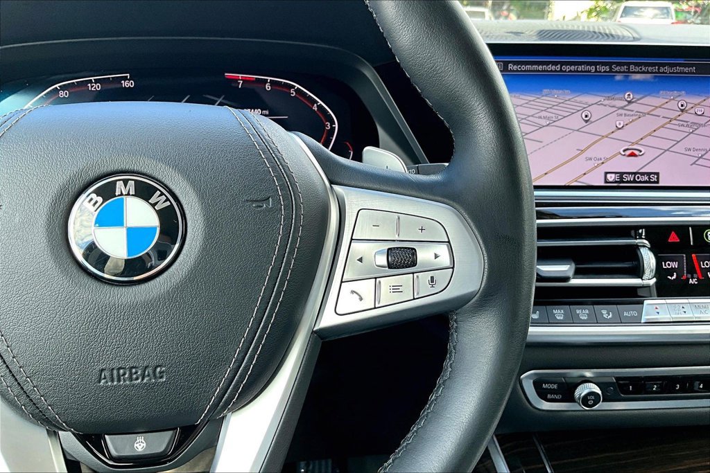 Used 2020 BMW X7 xDrive40i w/ Premium Package AWD/4WD image 25