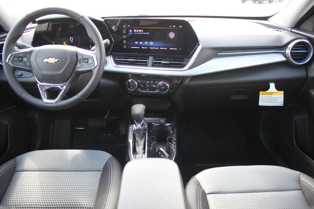 New 2026 Chevrolet Trax LT w/ Driver Confidence Package image 8