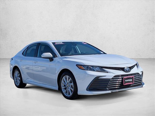 Used 2024 Toyota Camry LE FWD image 3