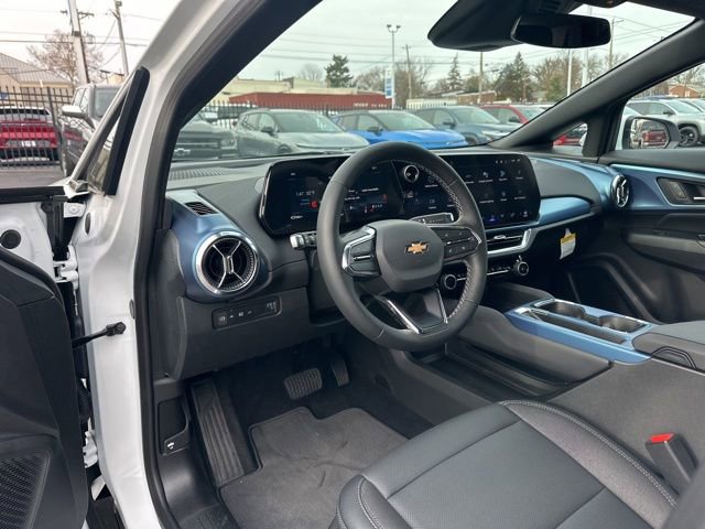 New 2026 Chevrolet Equinox EV LT image 12