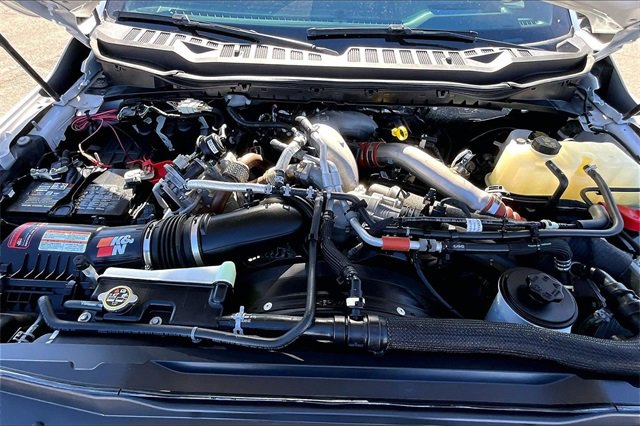 Used 2024 Ford F350 Platinum w/ FX4 Off-Road Package image 9