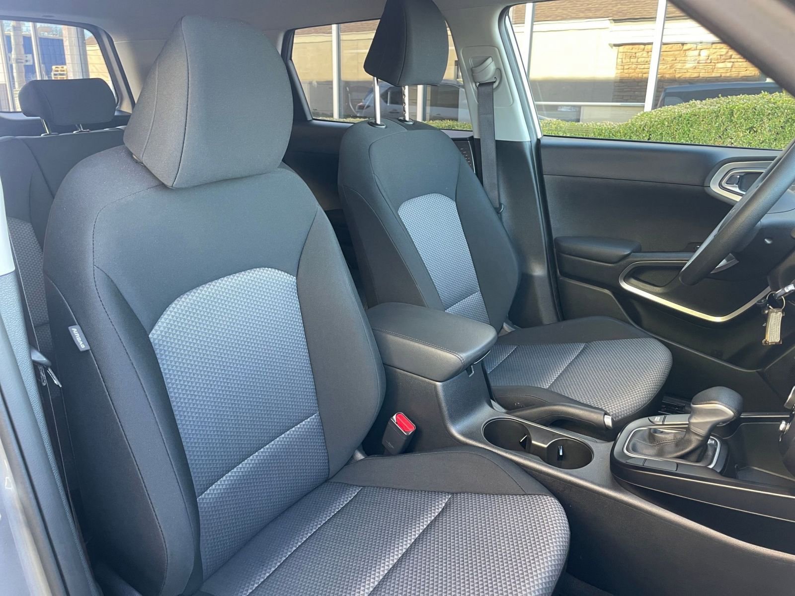 Used 2025 Kia Soul LX w/ LX Technology Package image 34