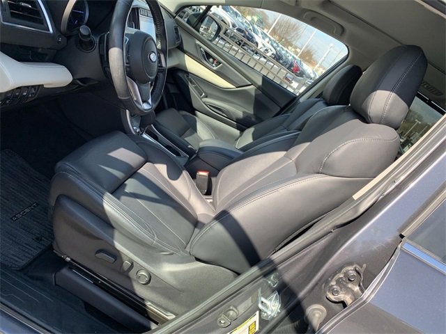 Used 2022 Subaru Ascent Limited w/ Technology Package image 18