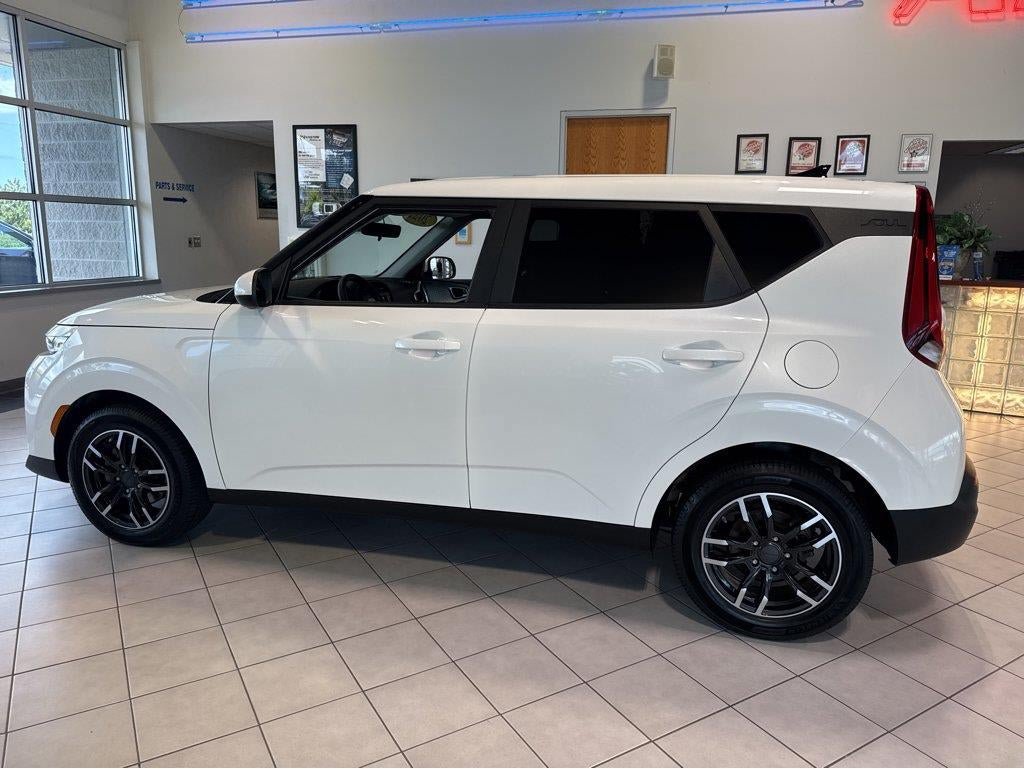 Used 2021 Kia Soul LX FWD image 10
