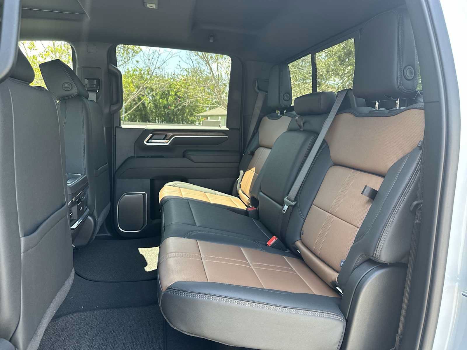 New 2026 Chevrolet Silverado 3500 High Country w/ High Country Premium Package AWD/4WD image 17