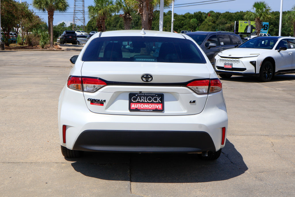 Used 2026 Toyota Corolla LE w/ LE Premium Package FWD image 22