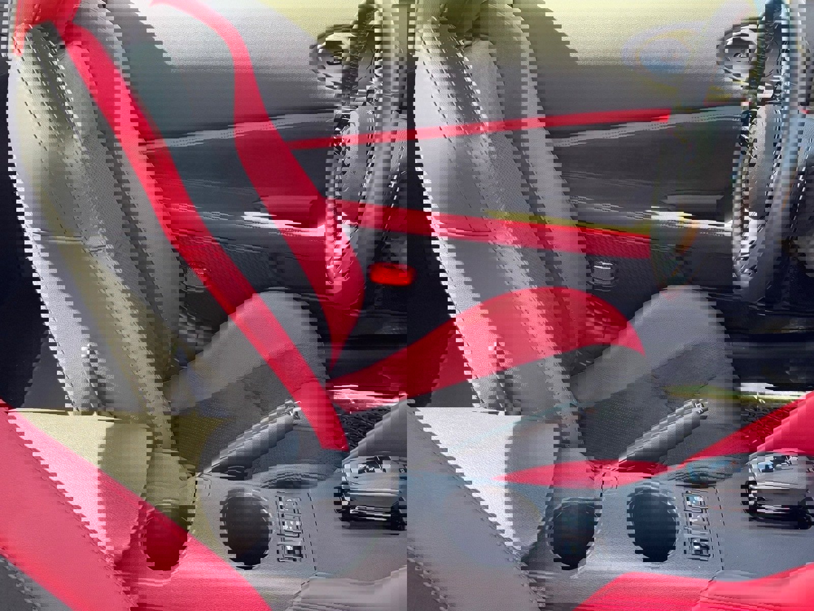 Certified 2024 Nissan Z Performance w/ Floor Mat Package image 12