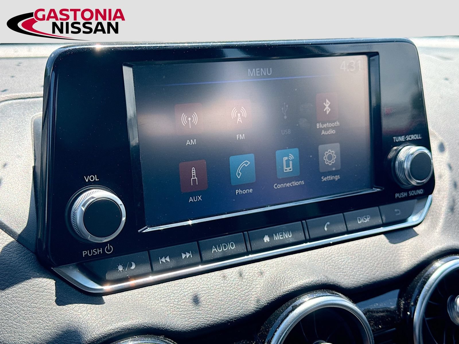 Used 2025 Nissan Sentra S FWD image 18